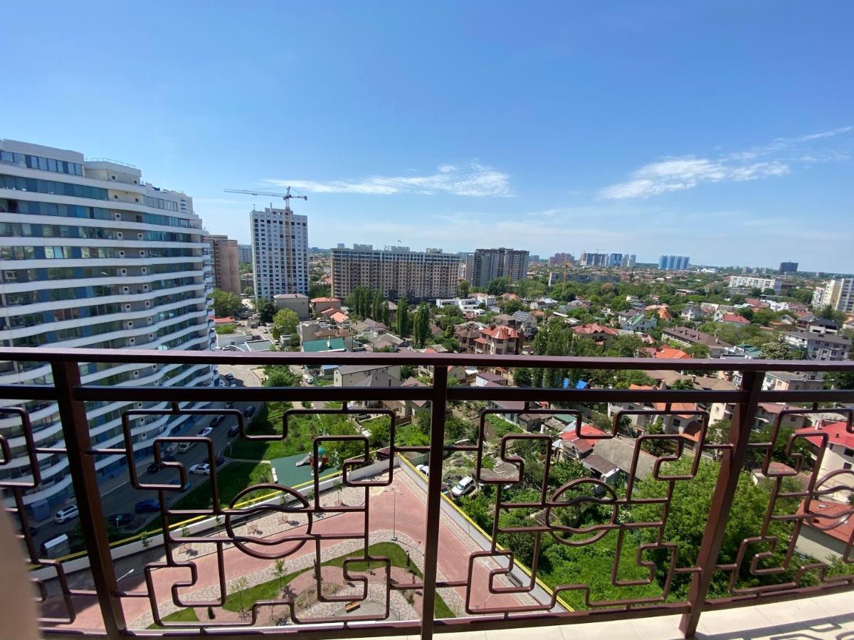 Arcadia Comfort Apartments Odesa Exterior photo